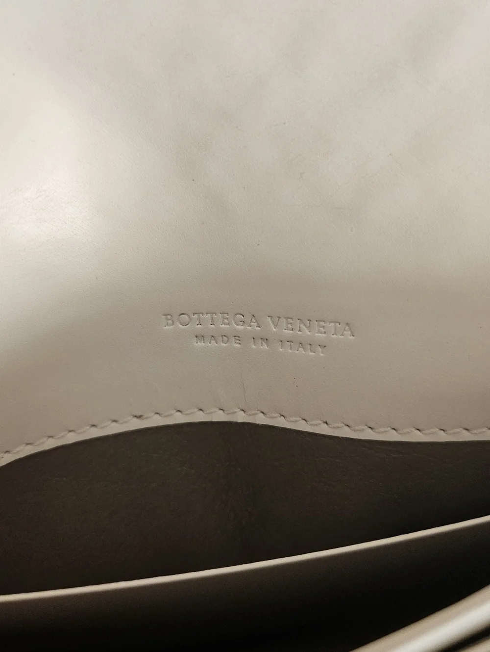 Bottega Veneta Intrecciato Continental Wallet – Ivory